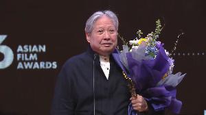 洪金宝获颁第16届亚洲电影大奖终身成就奖